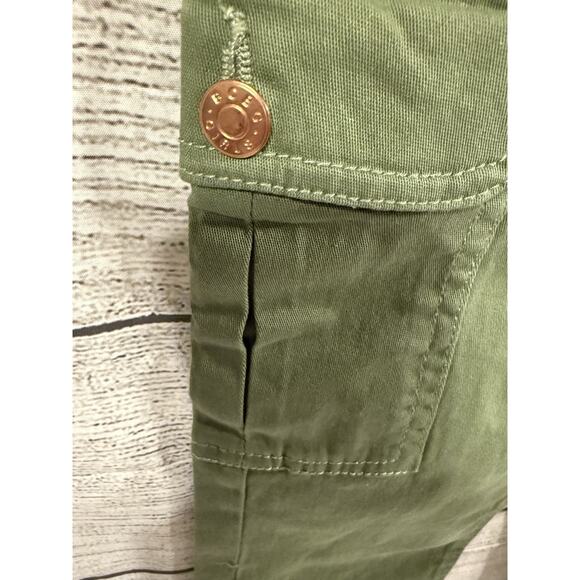 NWT BCBG Girls olive green Herb cargo pants paperbag waist & tie belt Size 7 - Picture 2 of 6